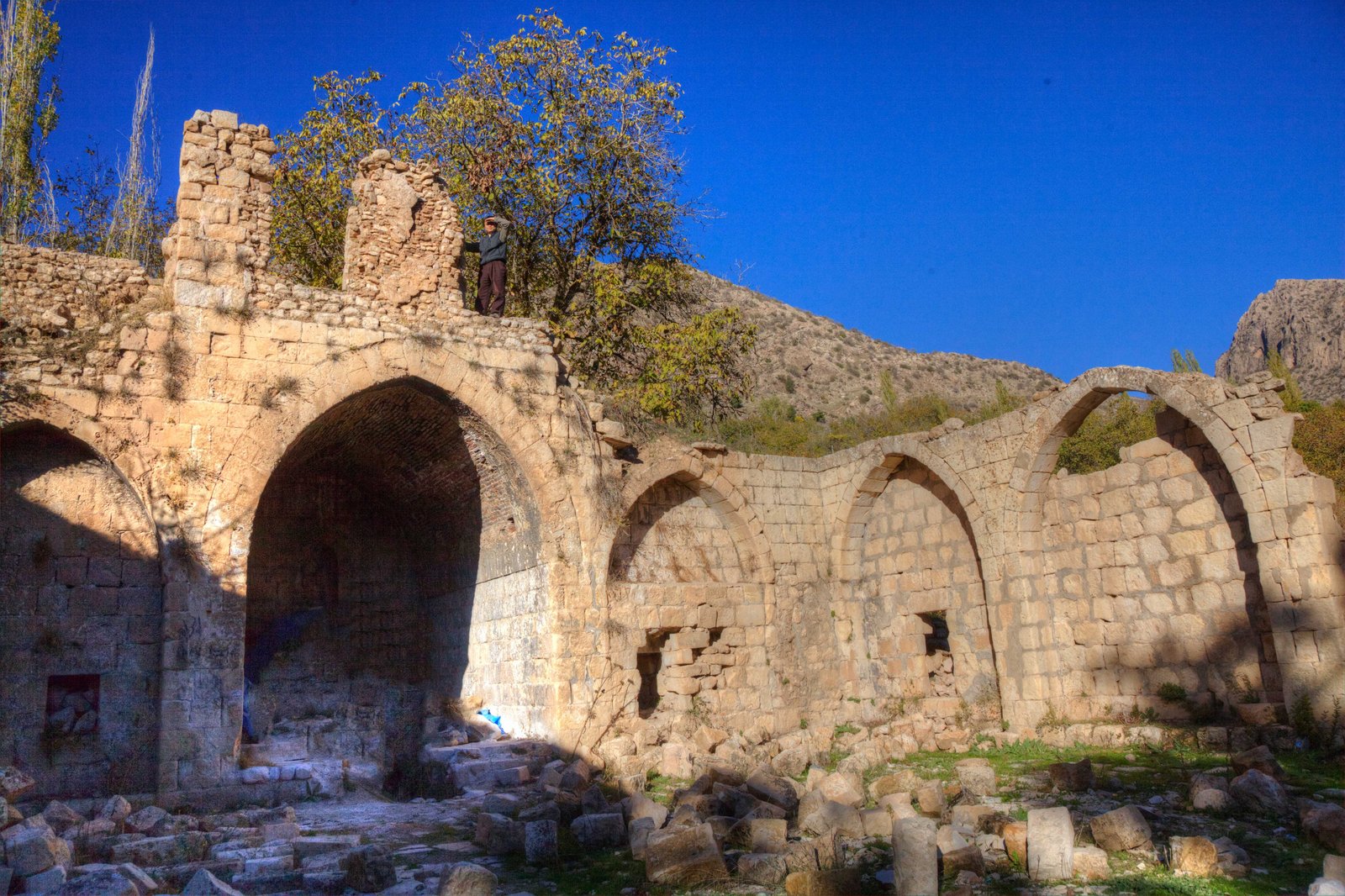 QUBAHANI SCHOOL IN AMEDYA